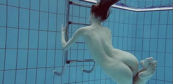  Anna Netrebko softcore swimming